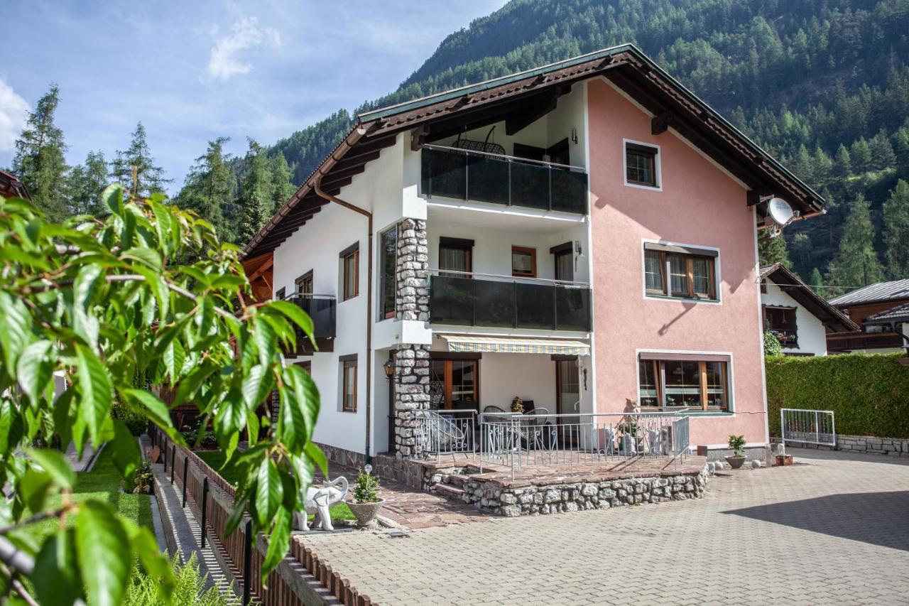 Haus Hrabovsky Apartment Längenfeld Екстериор снимка