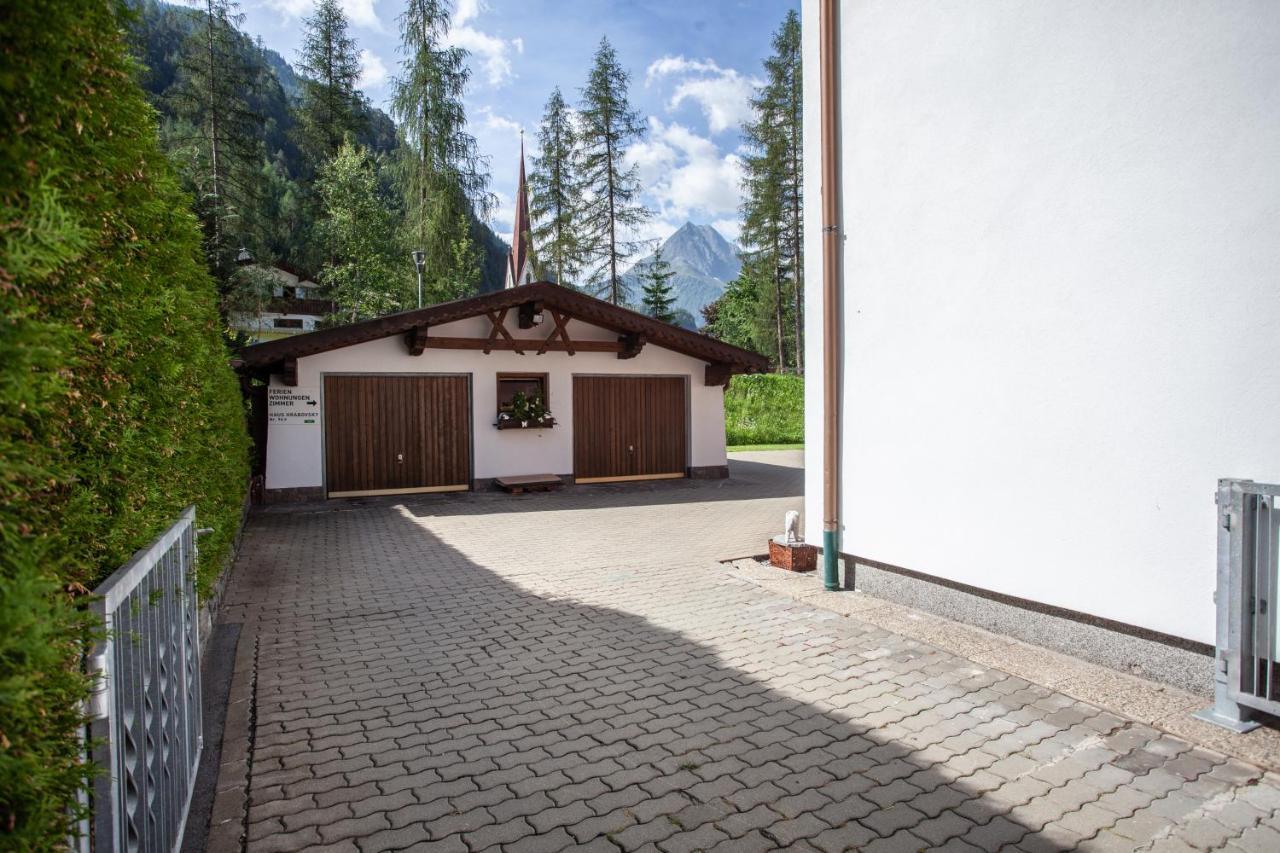 Haus Hrabovsky Apartment Längenfeld Екстериор снимка